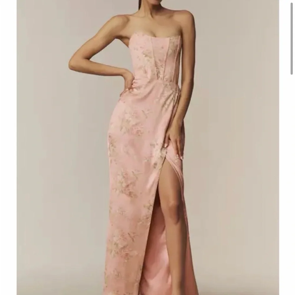 V. Chapman Strapless Blush Pink Floral Satin Gown - Picture 1 of 2